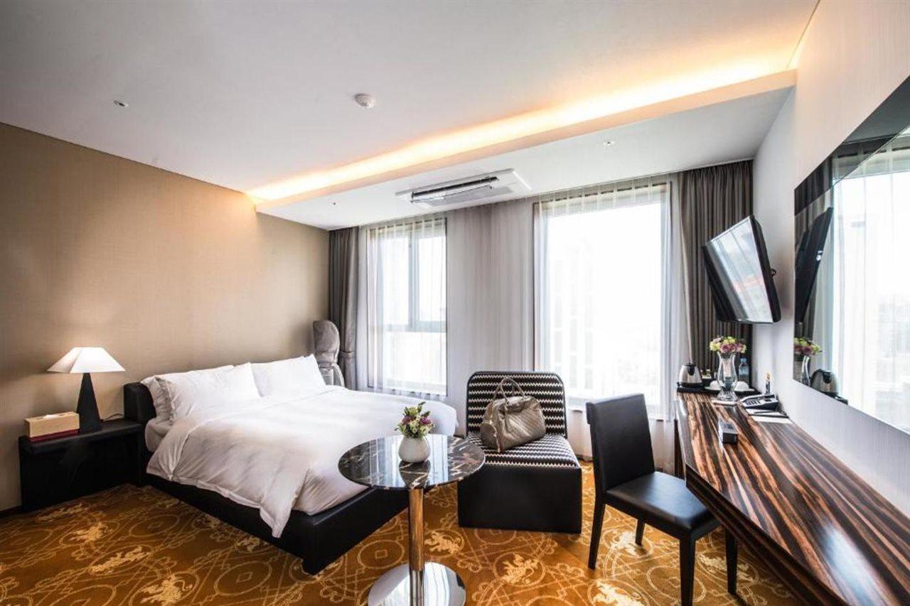 Hotel Leo Jeju Bagian luar foto